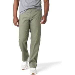 Men's Extreme Motion Flat Front Regular Straight Pant